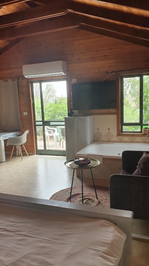 Sharvit Hakesem Villa Livnim ภายนอก รูปภาพ